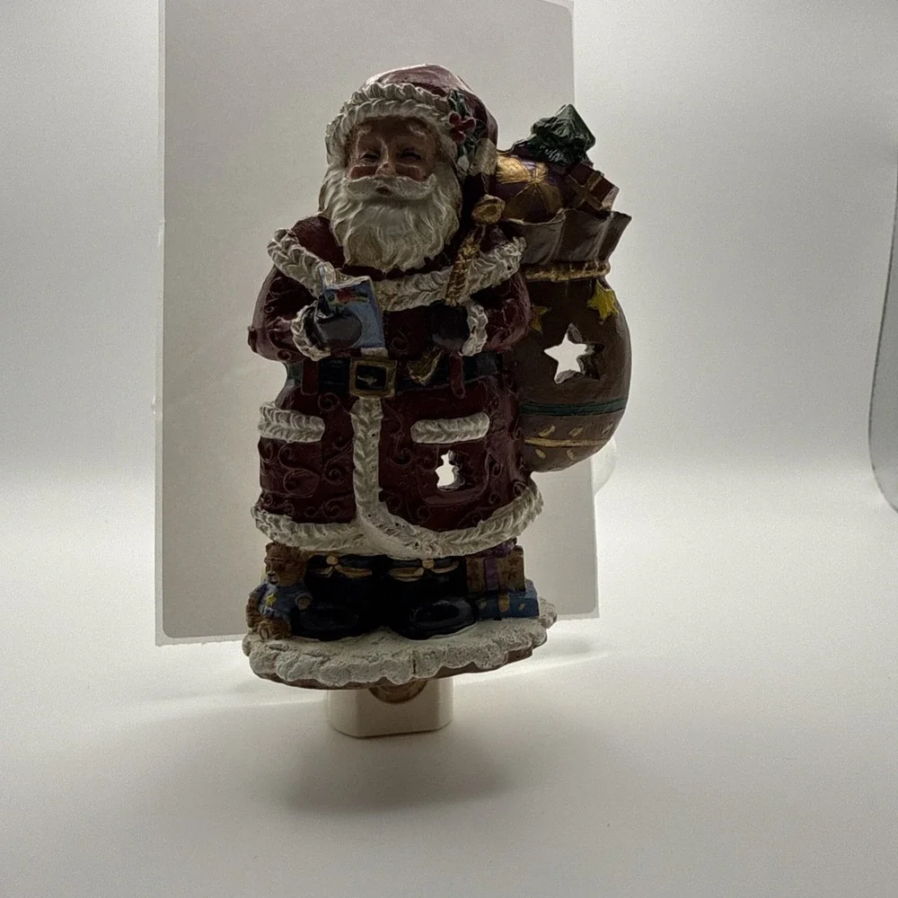 Vintage Santa Claus Christmas Plug In Night Light Resin Holiday Decor Works